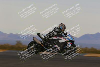 media/Dec-17-2022-SoCal Trackdays (Sat) [[224abd9271]]/Turn 9 Side (245pm)/